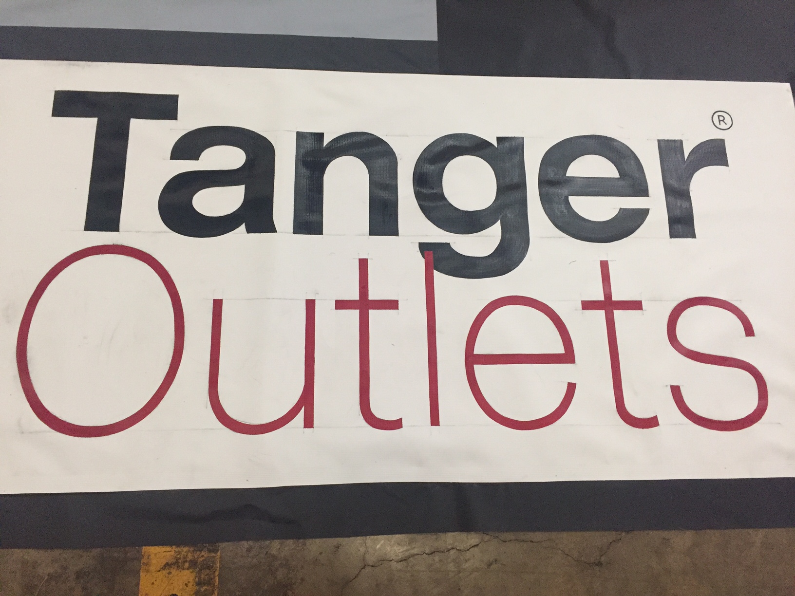 tanger outlets logo