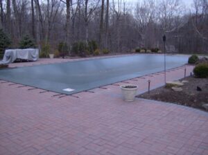 green winter pool cover